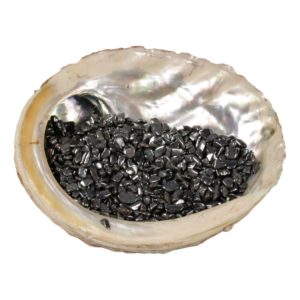 Ontlaadset edelstenen hematiet en abalone schelp