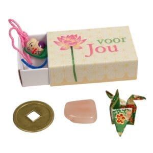 Gelukdoosje Voor jou met gelukspoppetje muntje steentje en kraanvogel